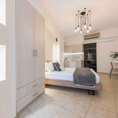In The Heart Of Kallithea Apartment