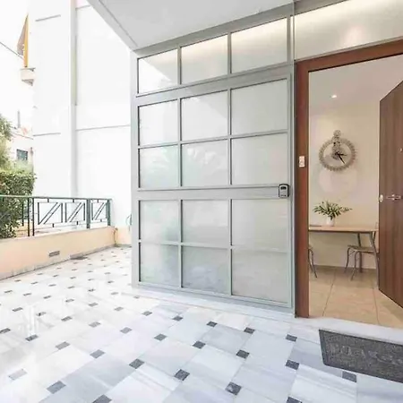 Apartment In The Heart Of Kallithea